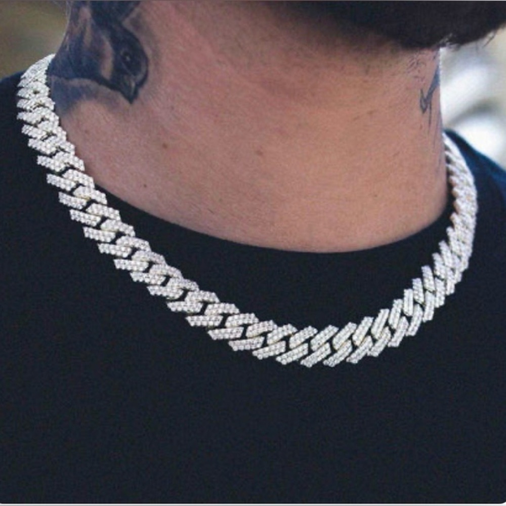 Sparkling Silver Link Necklace